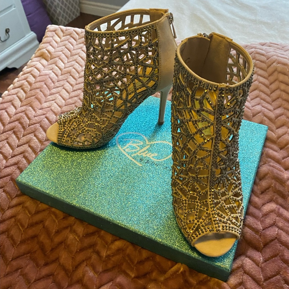 Betsey Johnson Gold Peep Toe Heels